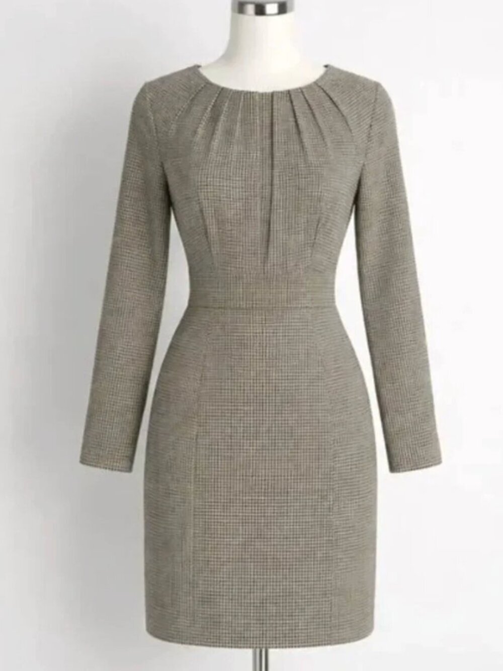 NWOT Johnnie-O Classic Houndstooth Mulberry Silk Shift Dress